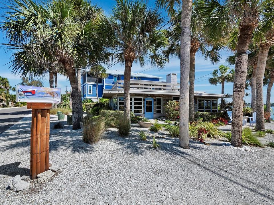 For Sale: $3,650,000 (0.58 acres)