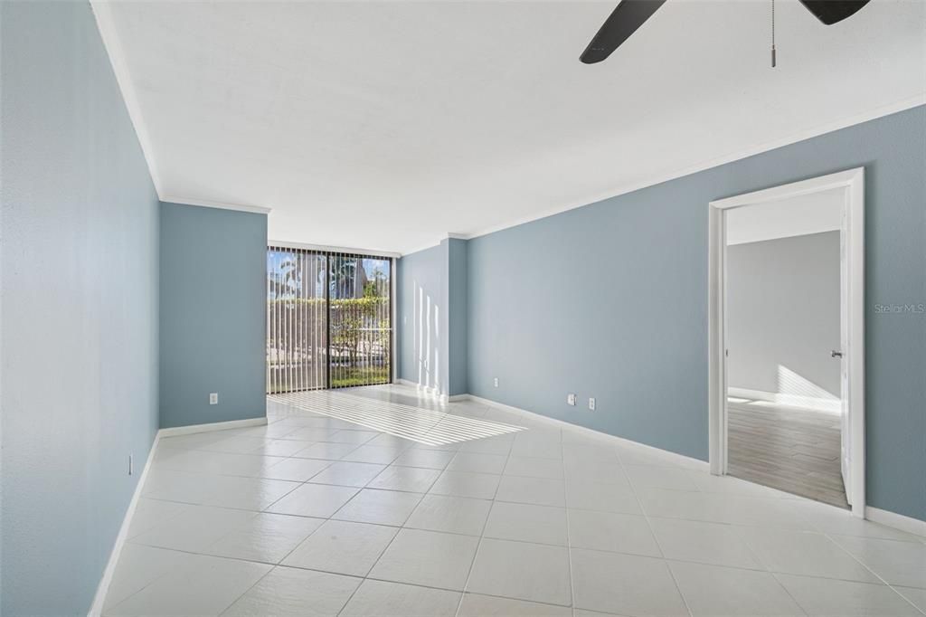 For Rent: $2,100 (2 beds, 2 baths, 1175 Square Feet)