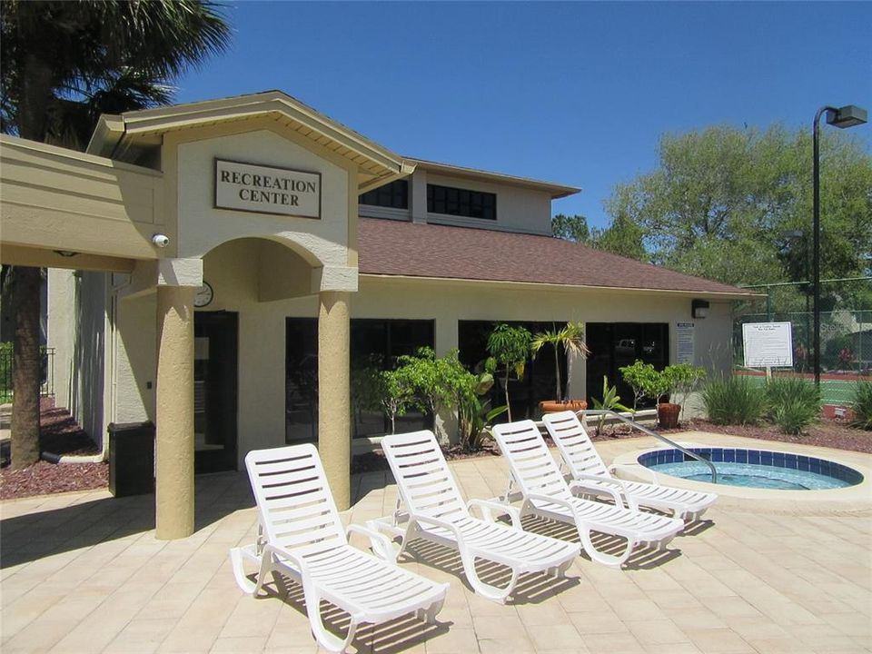 For Rent: $2,100 (2 beds, 2 baths, 1175 Square Feet)