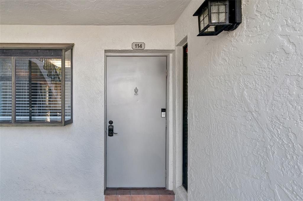 For Rent: $2,100 (2 beds, 2 baths, 1175 Square Feet)