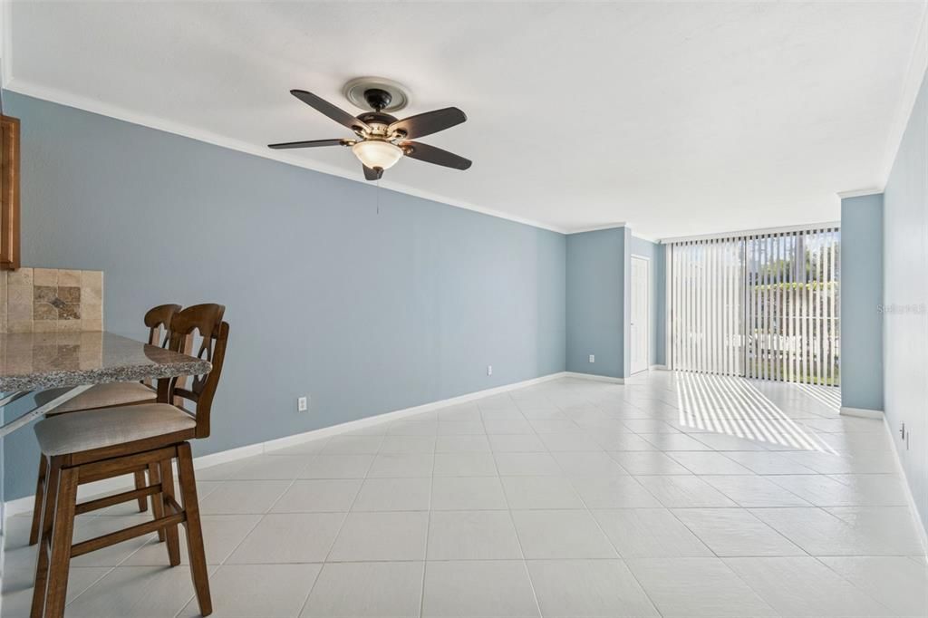 For Rent: $2,100 (2 beds, 2 baths, 1175 Square Feet)