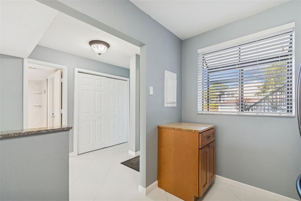 For Rent: $2,100 (2 beds, 2 baths, 1175 Square Feet)