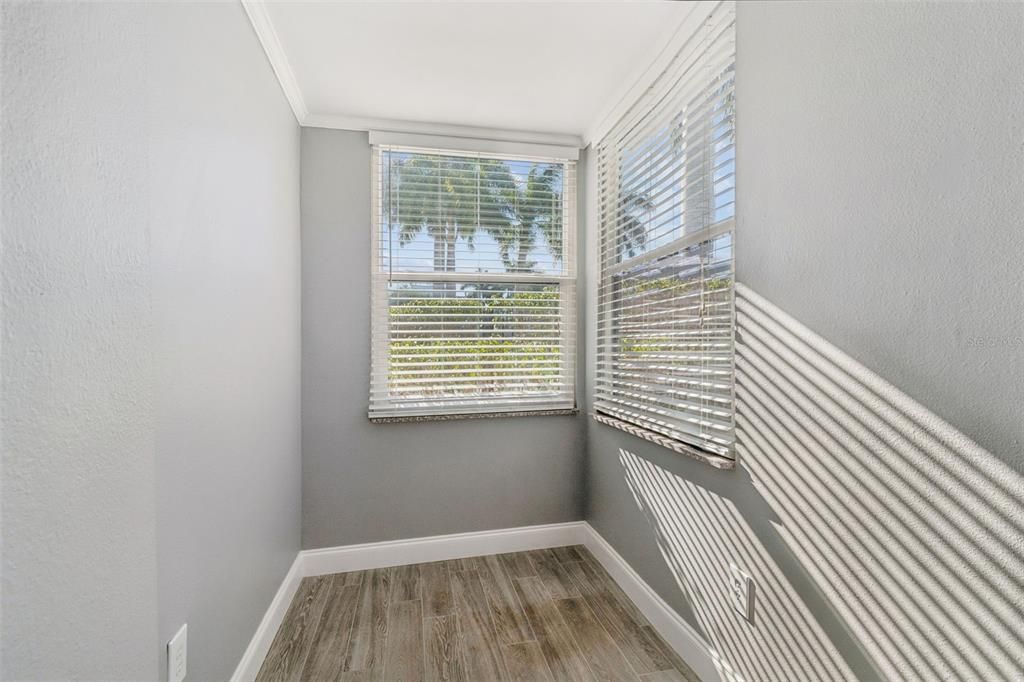 For Rent: $2,100 (2 beds, 2 baths, 1175 Square Feet)