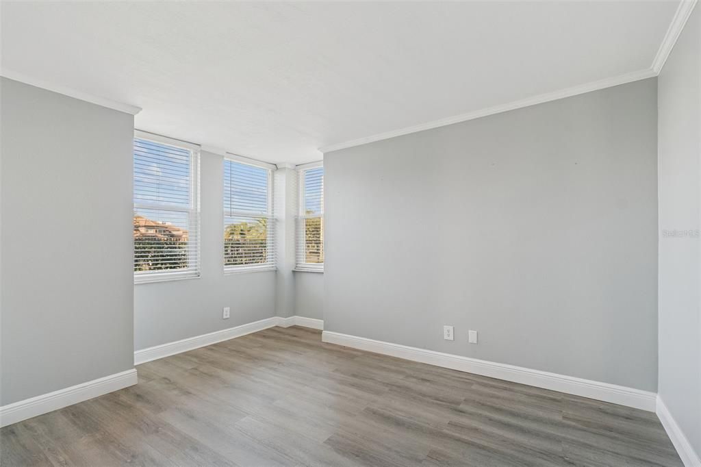 For Rent: $2,100 (2 beds, 2 baths, 1175 Square Feet)