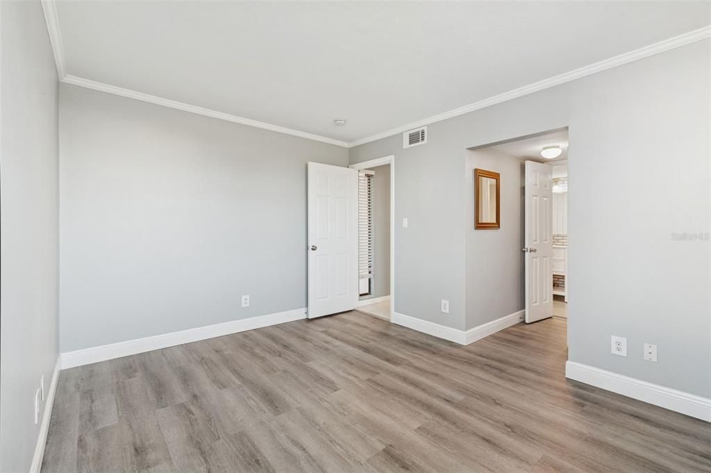 For Rent: $2,100 (2 beds, 2 baths, 1175 Square Feet)