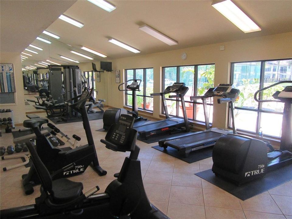 For Rent: $2,100 (2 beds, 2 baths, 1175 Square Feet)