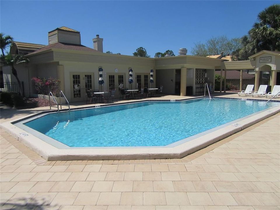 For Rent: $2,100 (2 beds, 2 baths, 1175 Square Feet)