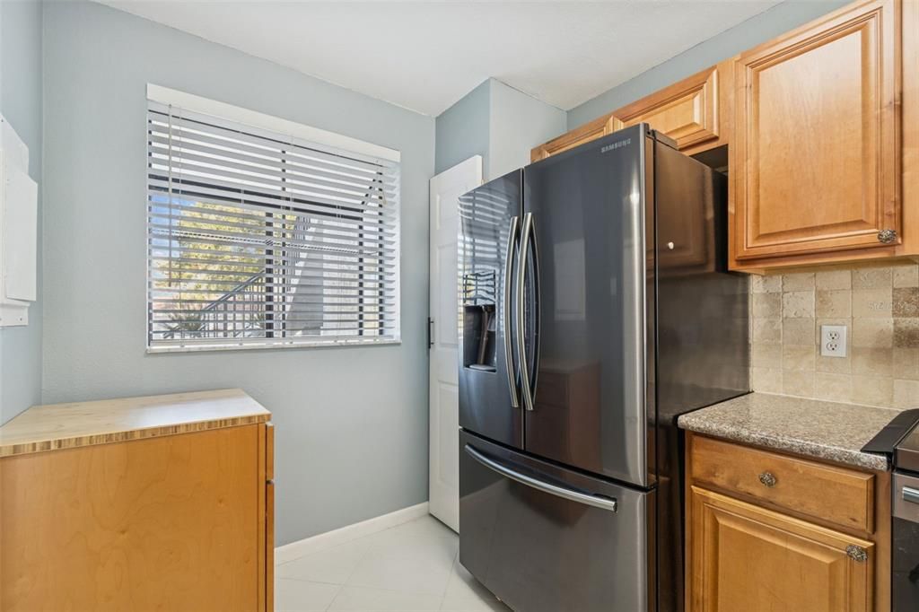 For Rent: $2,100 (2 beds, 2 baths, 1175 Square Feet)