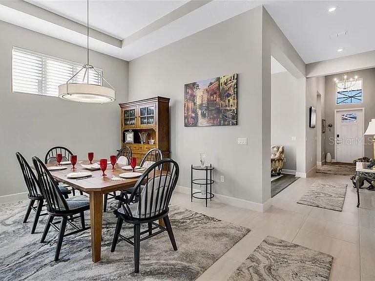 For Sale: $559,000 (3 beds, 3 baths, 2271 Square Feet)