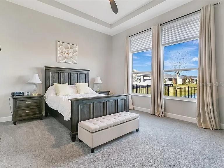 For Sale: $559,000 (3 beds, 3 baths, 2271 Square Feet)