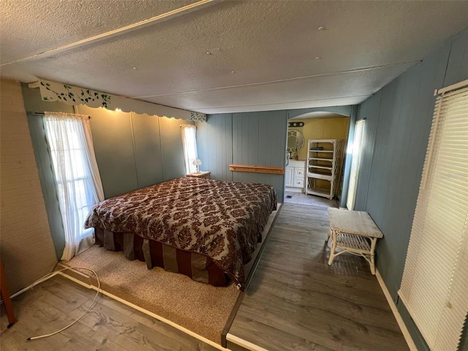 待售: $79,000 (2 贝兹, 2 浴室, 768 平方英尺)