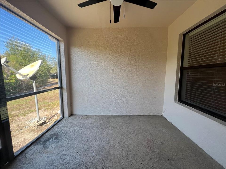 出租: $1,950 (3 贝兹, 2 浴室, 1558 平方英尺)