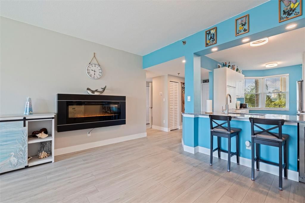 待售: $625,000 (2 贝兹, 2 浴室, 1145 平方英尺)