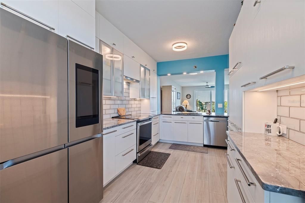 待售: $625,000 (2 贝兹, 2 浴室, 1145 平方英尺)