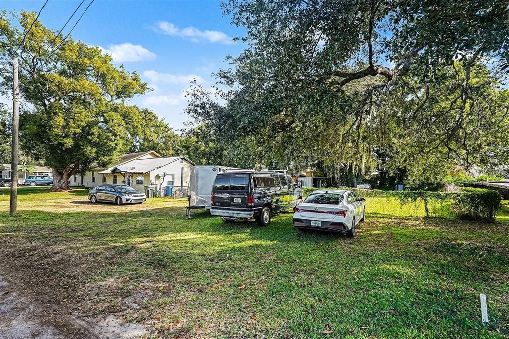 For Sale: $240,000 (1 beds, 1 baths, 798 Square Feet)