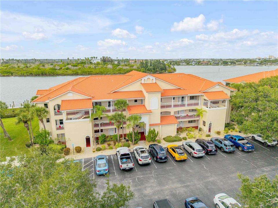 待售: $499,000 (2 贝兹, 2 浴室, 1120 平方英尺)