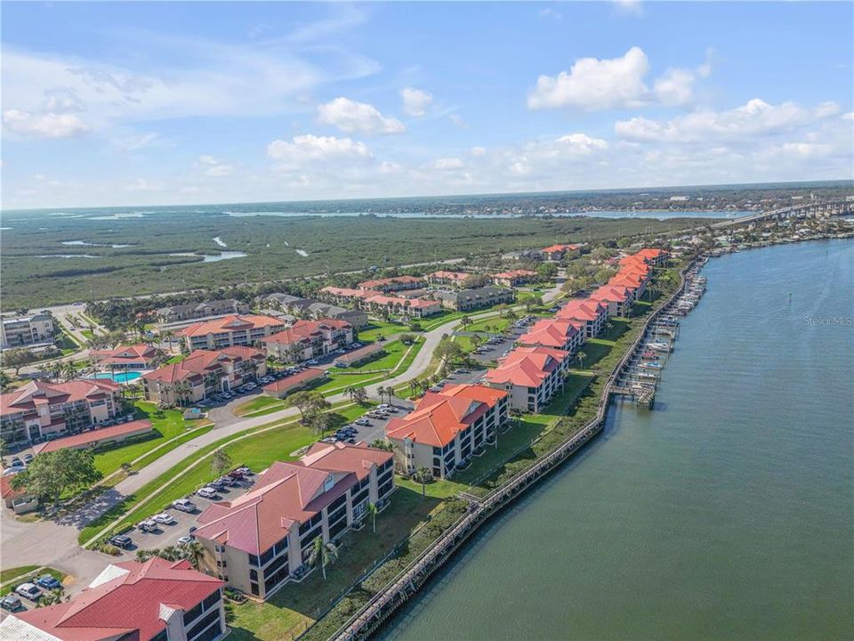 待售: $499,000 (2 贝兹, 2 浴室, 1120 平方英尺)