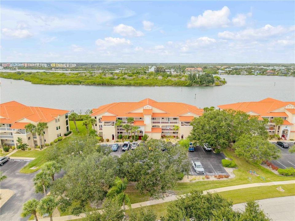 待售: $499,000 (2 贝兹, 2 浴室, 1120 平方英尺)