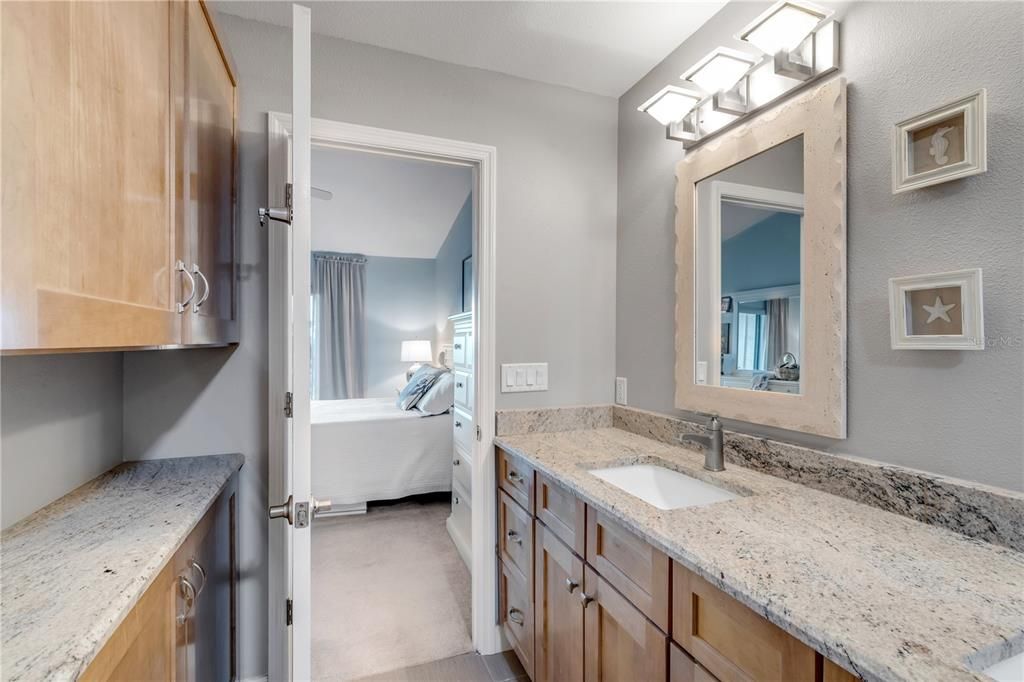 待售: $499,000 (2 贝兹, 2 浴室, 1120 平方英尺)