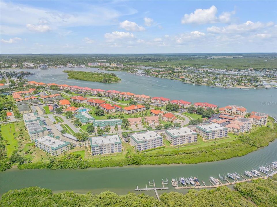 待售: $499,000 (2 贝兹, 2 浴室, 1120 平方英尺)