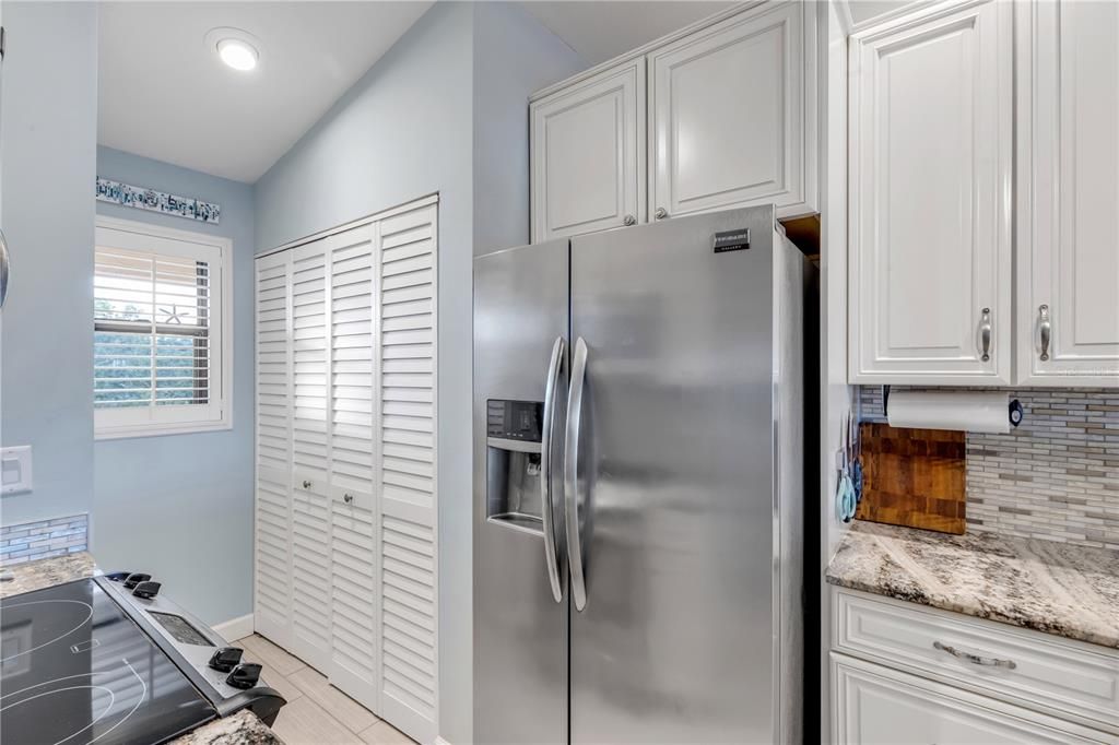 待售: $499,000 (2 贝兹, 2 浴室, 1120 平方英尺)