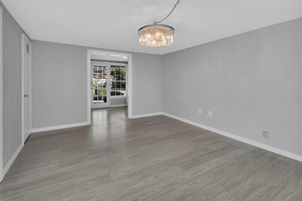 待售: $559,000 (4 贝兹, 2 浴室, 2275 平方英尺)