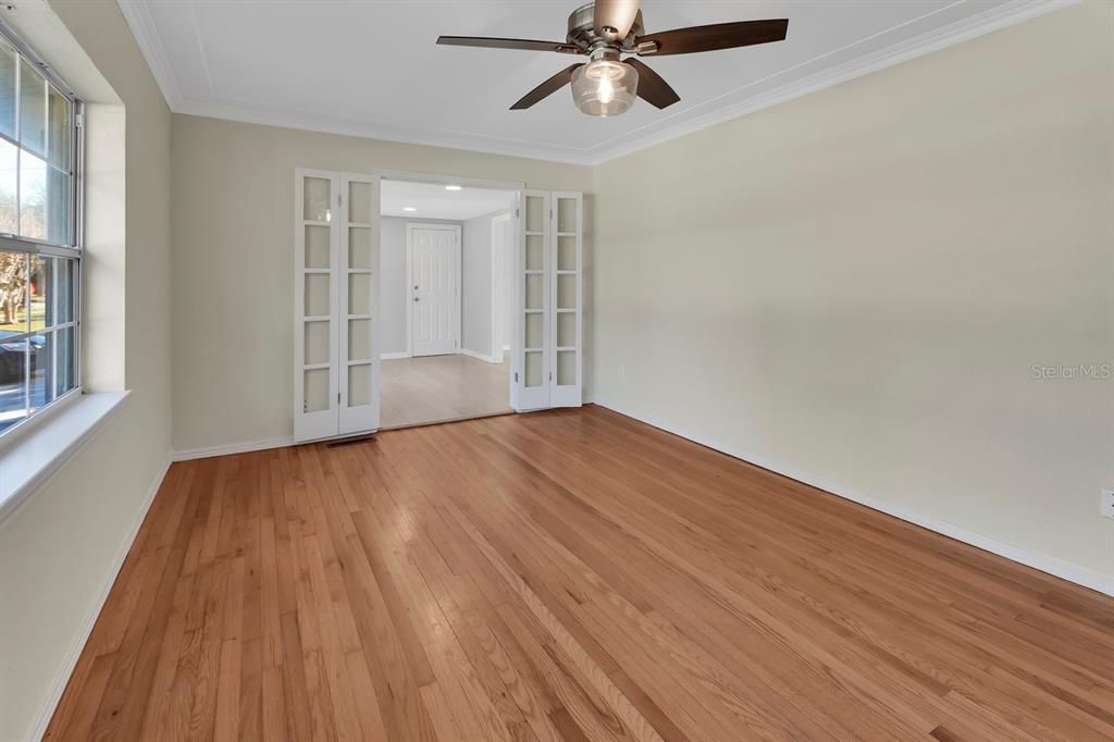 待售: $559,000 (4 贝兹, 2 浴室, 2275 平方英尺)