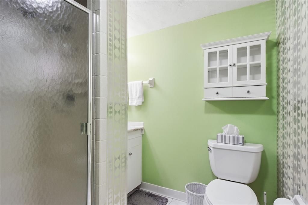 For Sale: $162,500 (2 beds, 2 baths, 921 Square Feet)