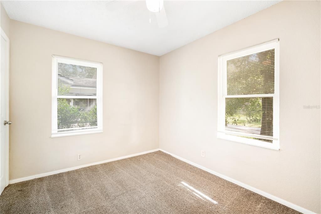 For Rent: $1,695 (2 beds, 2 baths, 865 Square Feet)