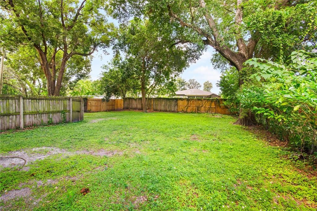 For Rent: $1,695 (2 beds, 2 baths, 865 Square Feet)