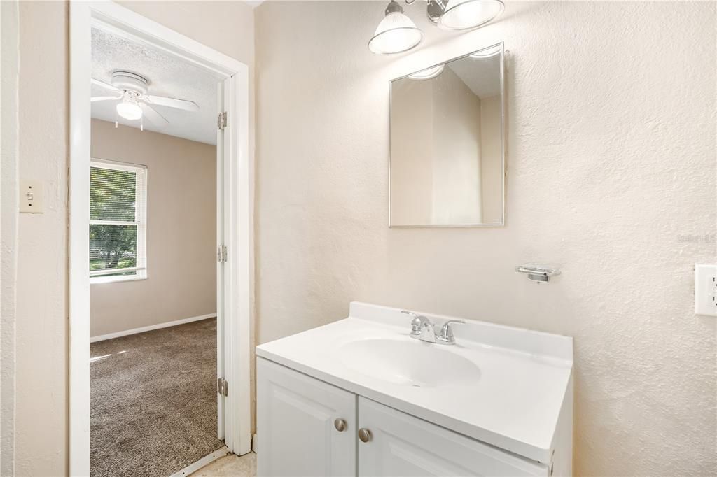 For Rent: $1,695 (2 beds, 2 baths, 865 Square Feet)