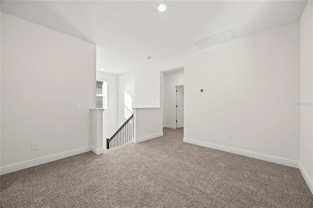 出租: $3,100 (3 贝兹, 2 浴室, 1678 平方英尺)