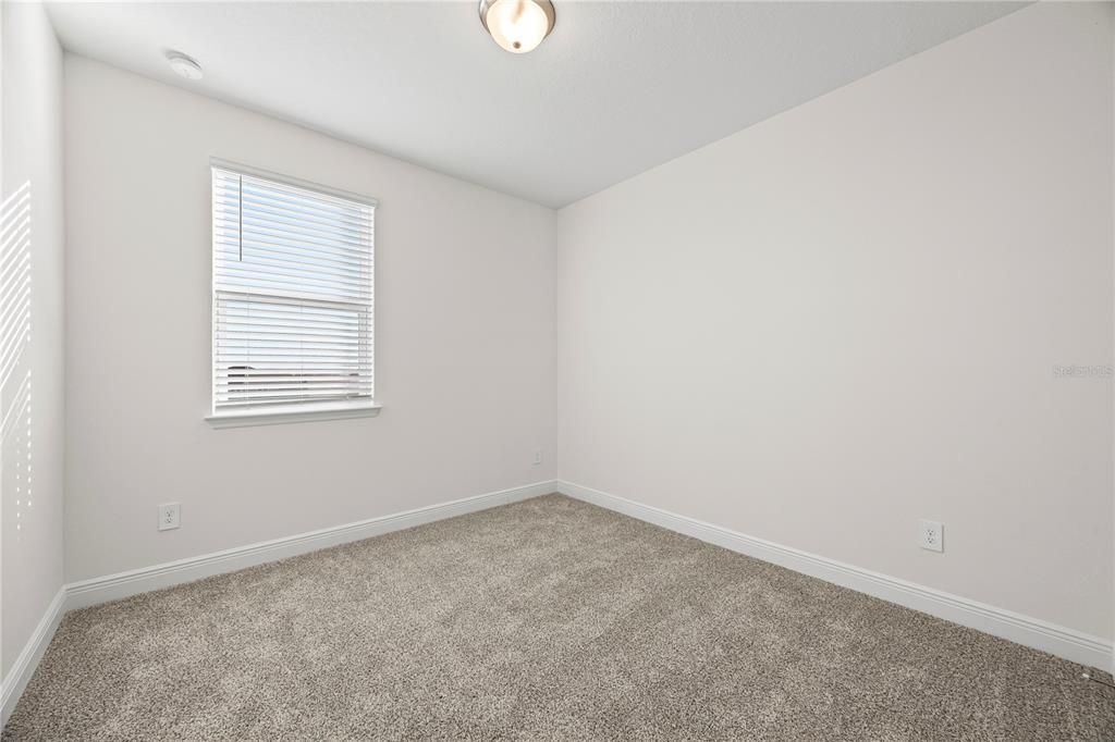 出租: $3,100 (3 贝兹, 2 浴室, 1678 平方英尺)