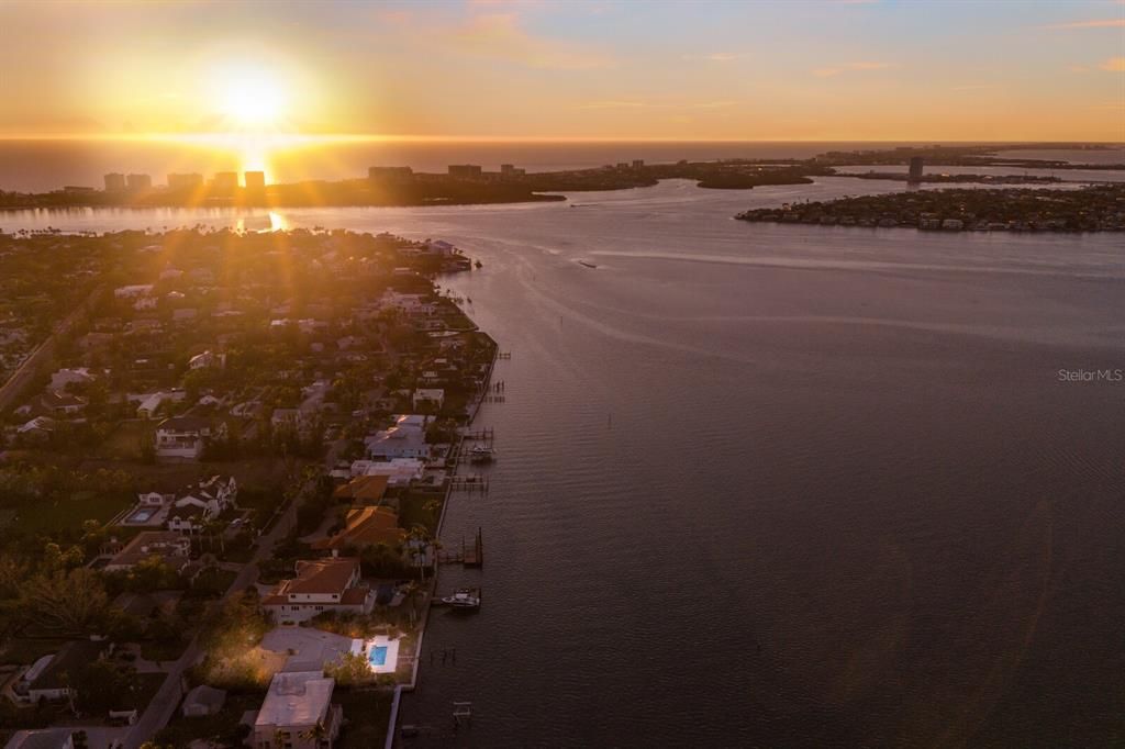 For Sale: $5,499,000 (3 beds, 2 baths, 2467 Square Feet)