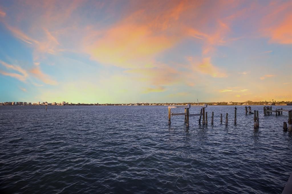 For Sale: $5,499,000 (3 beds, 2 baths, 2467 Square Feet)