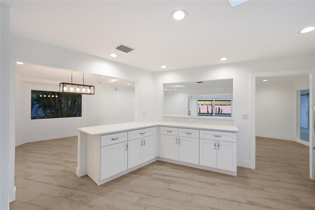 For Sale: $5,499,000 (3 beds, 2 baths, 2467 Square Feet)