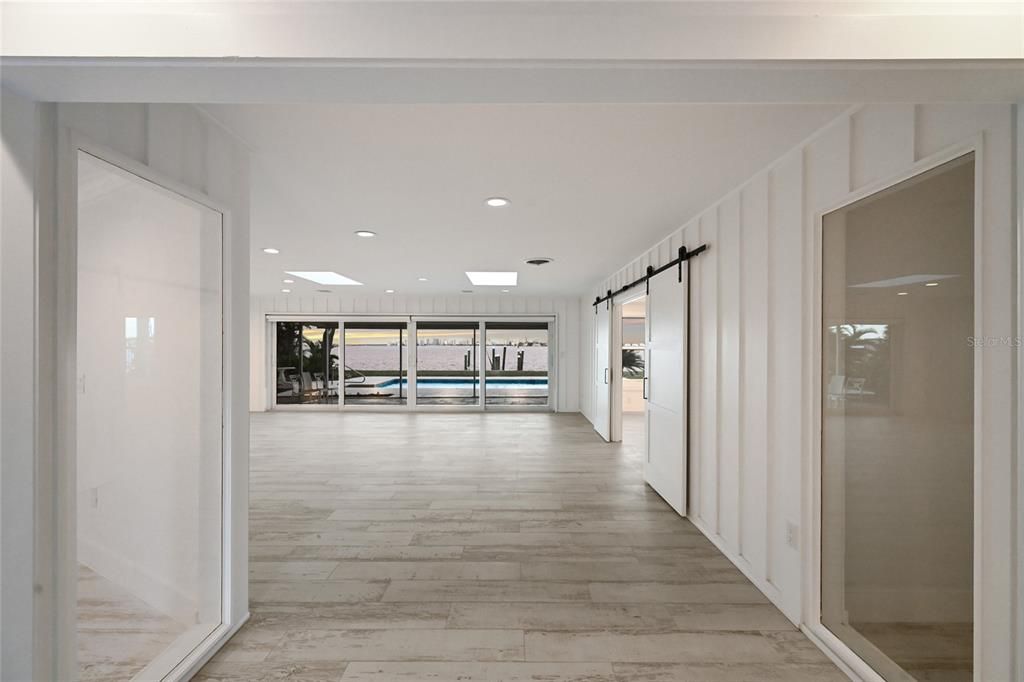 For Sale: $5,499,000 (3 beds, 2 baths, 2467 Square Feet)