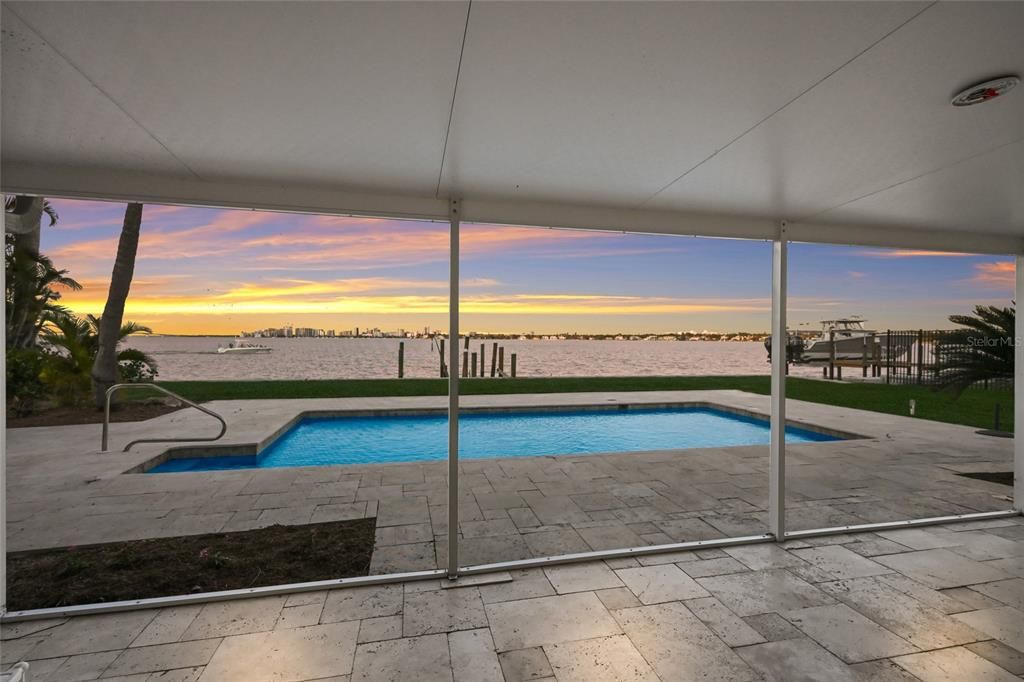 For Sale: $5,499,000 (3 beds, 2 baths, 2467 Square Feet)