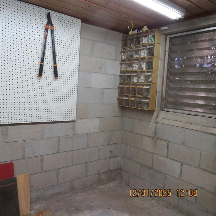 For Sale: $340,000 (3 beds, 2 baths, 1665 Square Feet)