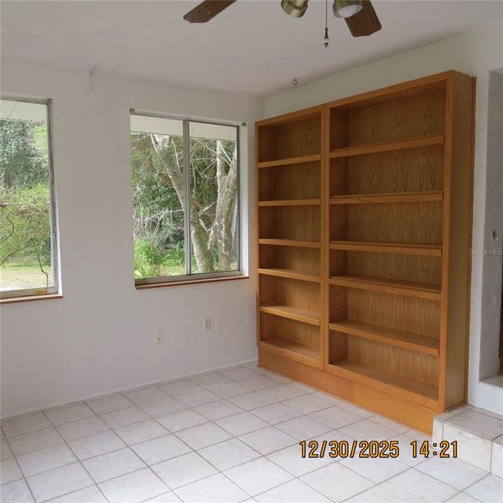 For Sale: $340,000 (3 beds, 2 baths, 1665 Square Feet)