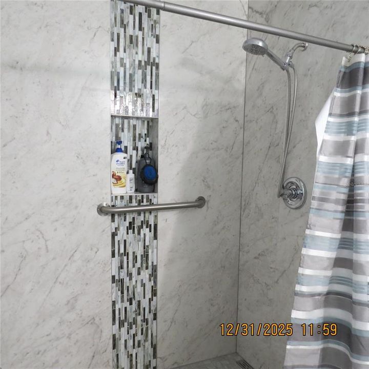 For Sale: $340,000 (3 beds, 2 baths, 1665 Square Feet)