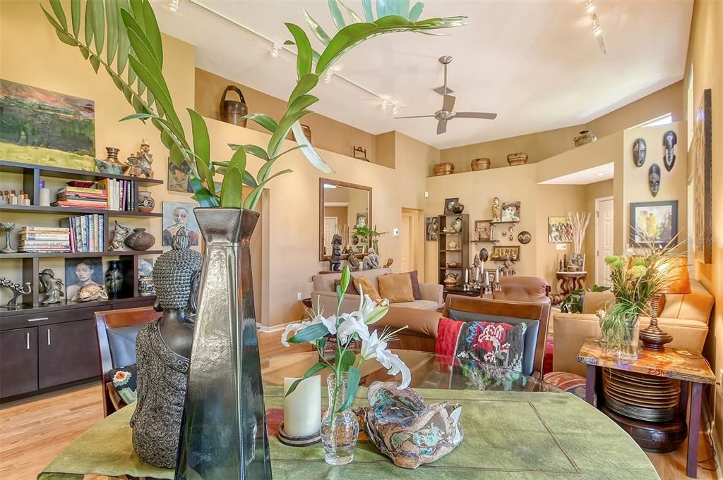 待售: $435,000 (2 贝兹, 2 浴室, 1707 平方英尺)