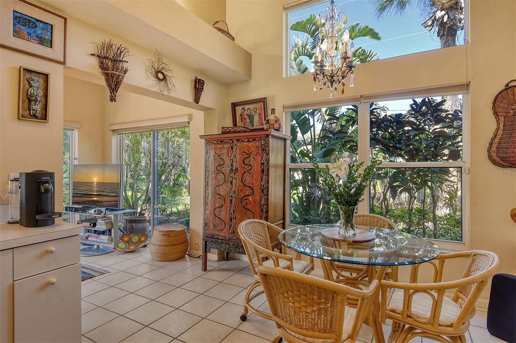 待售: $435,000 (2 贝兹, 2 浴室, 1707 平方英尺)