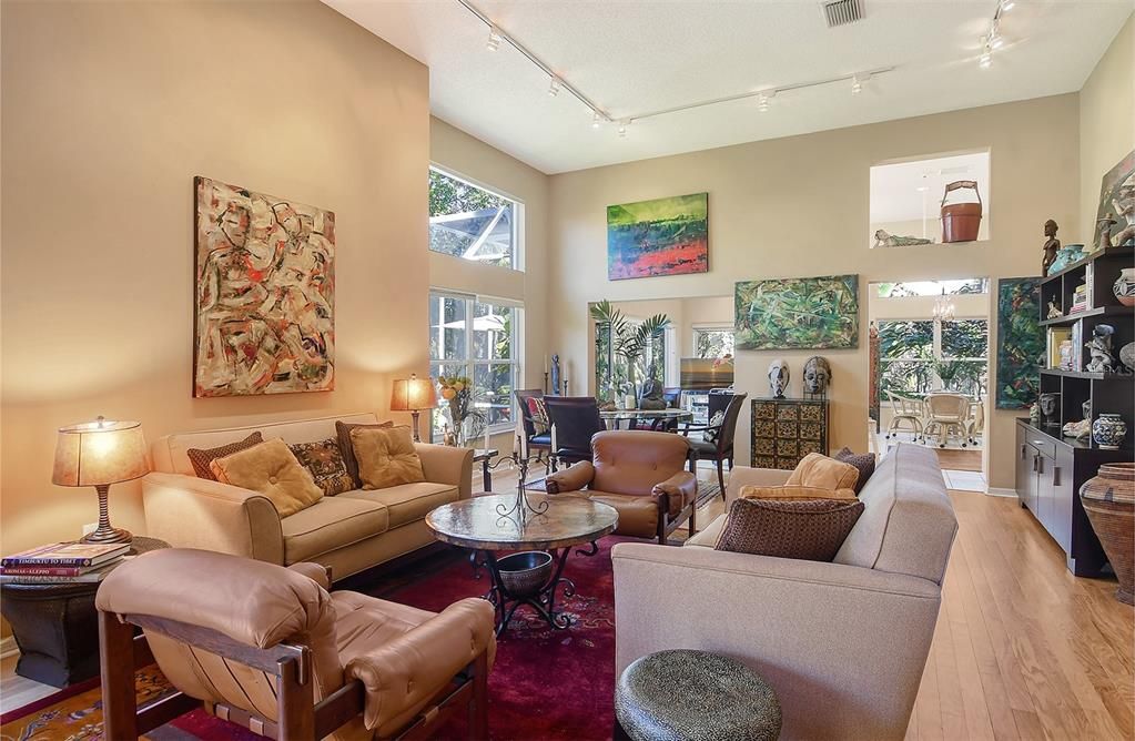 待售: $435,000 (2 贝兹, 2 浴室, 1707 平方英尺)