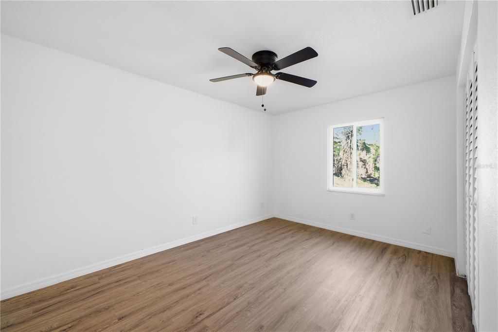 На продажу: $449,000 (4 спален, 0 ванн, 1842 Квадратных фут)