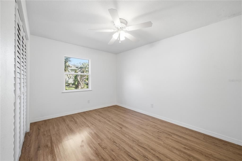 На продажу: $449,000 (4 спален, 0 ванн, 1842 Квадратных фут)