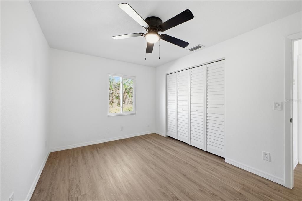 На продажу: $449,000 (4 спален, 0 ванн, 1842 Квадратных фут)