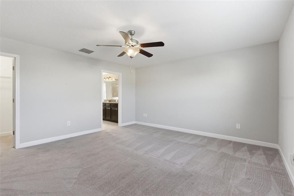 出租: $3,750 (4 贝兹, 3 浴室, 2546 平方英尺)