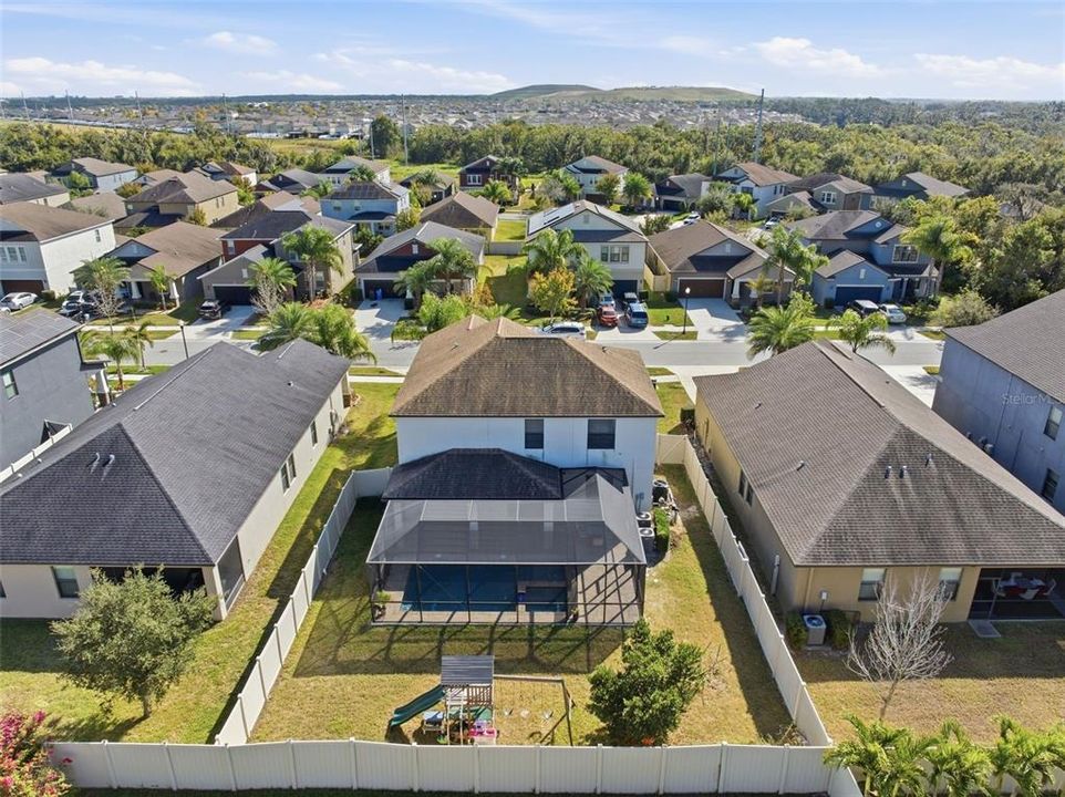 出租: $3,750 (4 贝兹, 3 浴室, 2546 平方英尺)