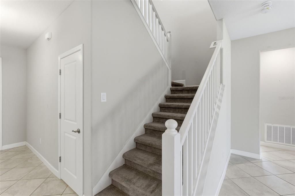 出租: $3,750 (4 贝兹, 3 浴室, 2546 平方英尺)